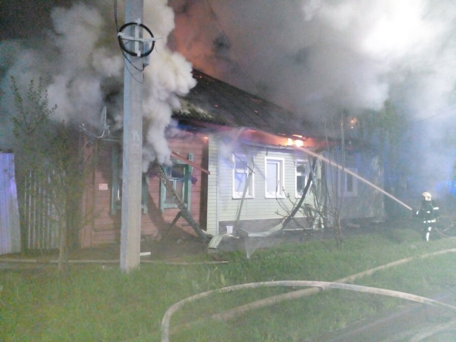 Страшный пожар произошел из-за сварочных работ в Костроме