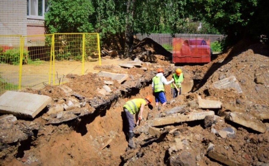 Новые бригады приехали помогать Костроме спасаться от коммунального кризиса