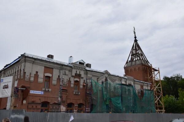 Ремонт пошел не по плану: театр кукол изуродовали в Костроме