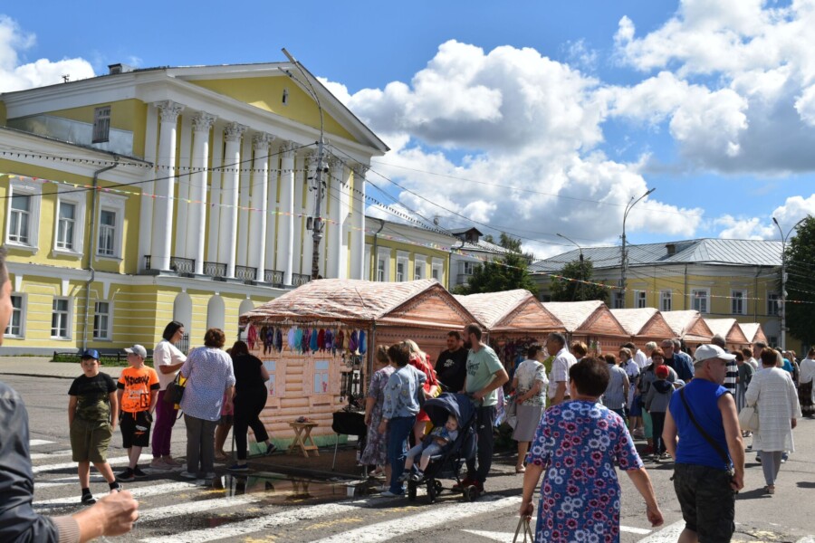 Бесплатную еду будут раздавать в центре Костромы