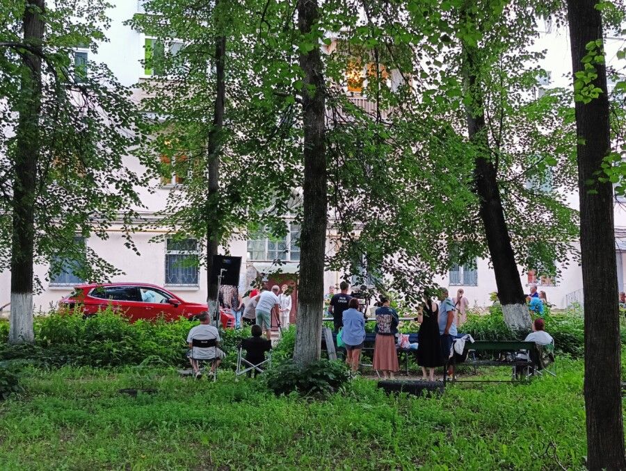 Съемки фильма прямо сейчас идут в Костроме: атмосферные и жуткие фото прилагаются