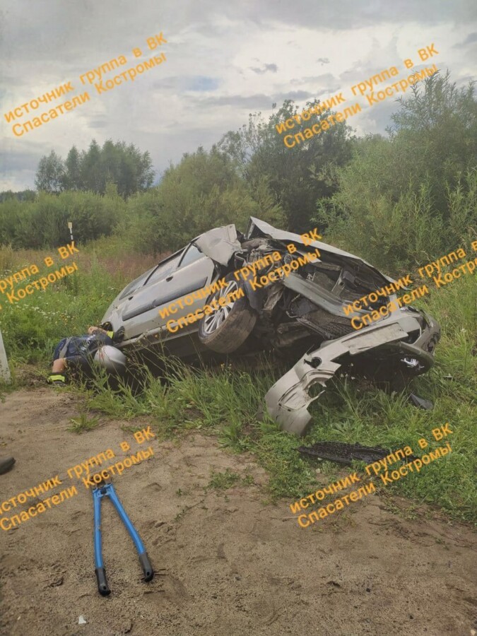 Страшная авария произошла на трассе под Костромой