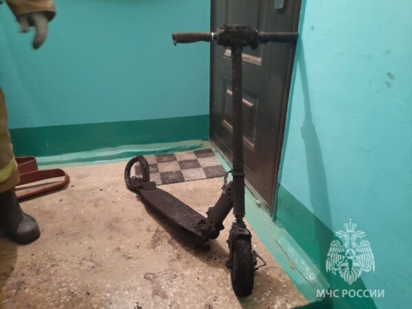 Квартира сгорела из-за электросамоката под Костромой