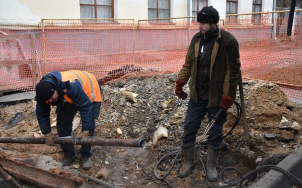 Теряем воду тоннами: глава администрации рассказал страшную правду про отопление в Костроме