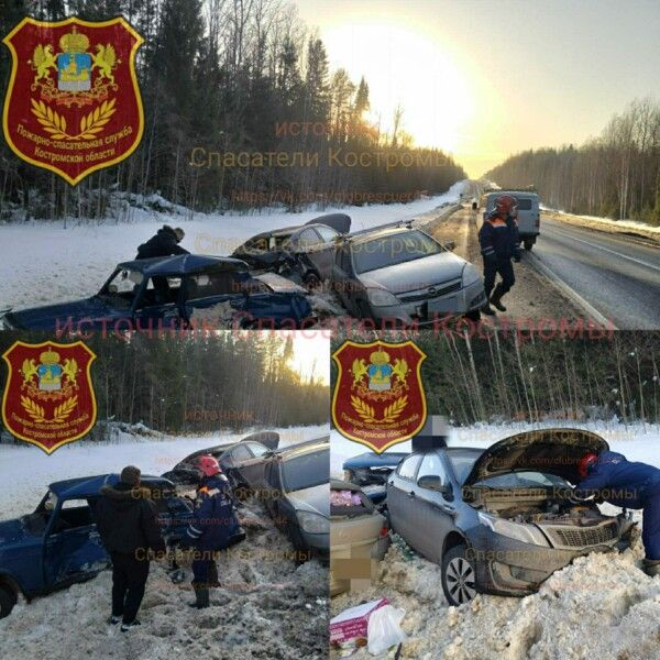 Массовая авария произошла из-за ямы в Костромской области