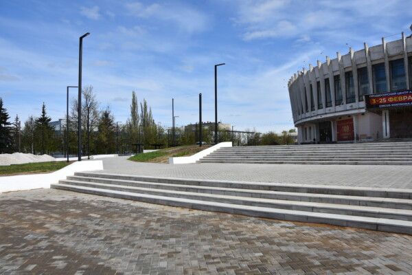Обновленную территорию у цирка впервые покажут народу на День Победы в Костроме