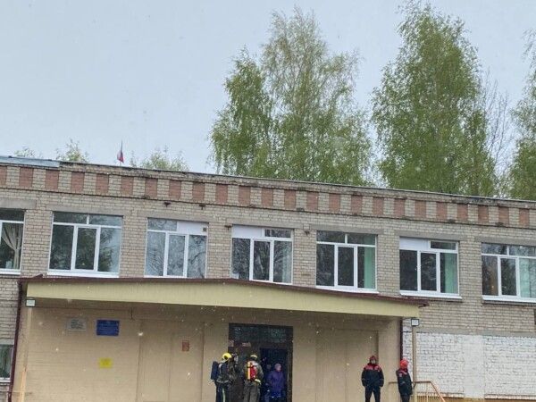 Школу экстренно эвакуировали в Костроме