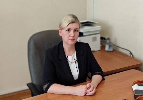 Женщина с двумя высшими образованиями будет помогать костромичам решать споры с управляшками