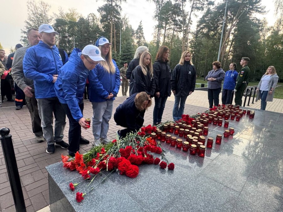 В Костроме прошла акция «Свеча памяти», посвящённая героям Великой Отечественной войны