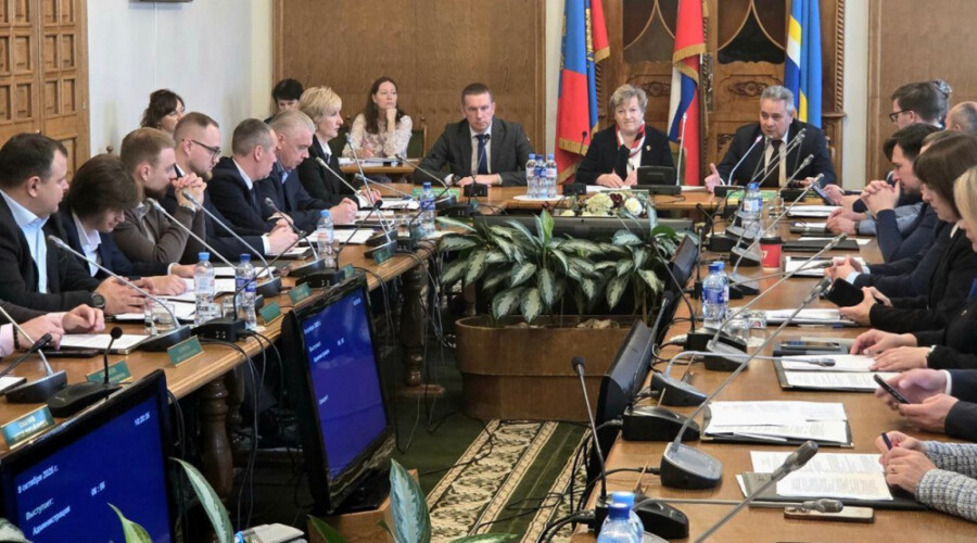 Временно исполняющего полномочия главы города представили костромичам