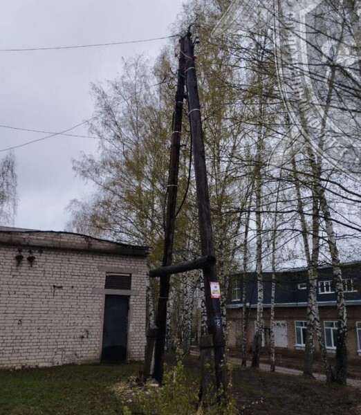 Костромич весь переломался на работе