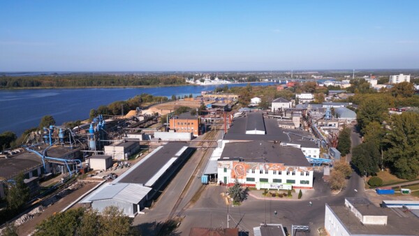 «Свеза» инвестирует более 100 млн рублей в реновацию цеха ДСП в Костроме