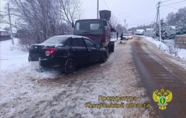 Три ребенка пострадали в аварии под Костромой