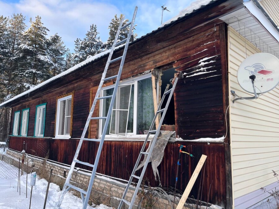 Повреждены больница, жилые дома, начался пожар: Костромскую область атаковали беспилотники