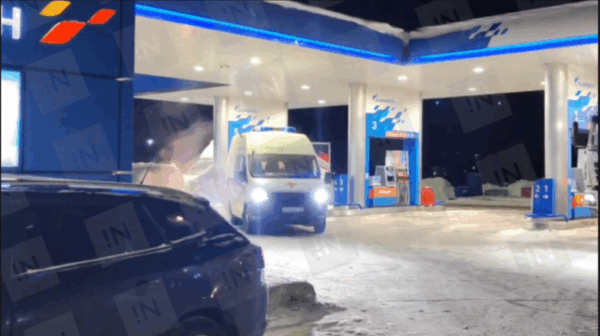В машине вместо роддома: костромичка родила сына на заправке в Иваново