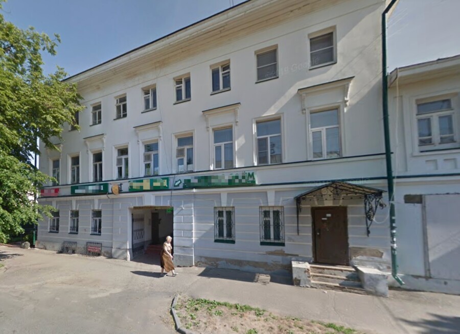 Опасный жилой дом обнаружили в центре Костромы