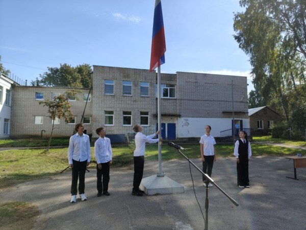 Стали известны подробности объединения двух школ в Костроме 