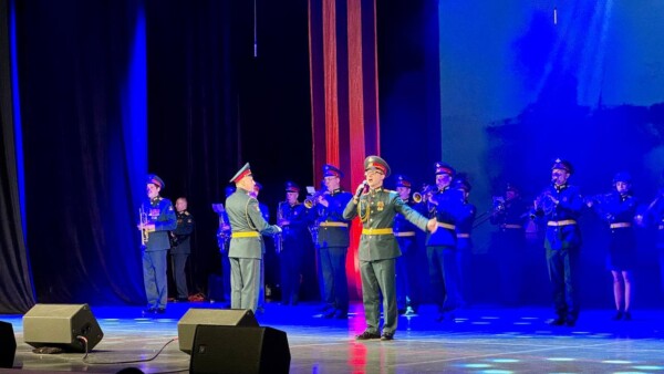 Знаменитый диктор отправила костромской военный оркестр в Москву