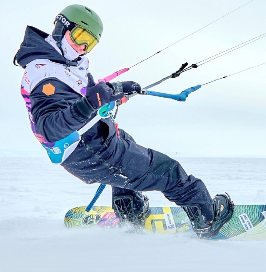 Сноубордисты с воздушными змеями будут соревноваться на древнем костромском озере