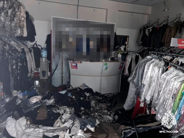 Одежда загорелась в ТЦ «Галерея»