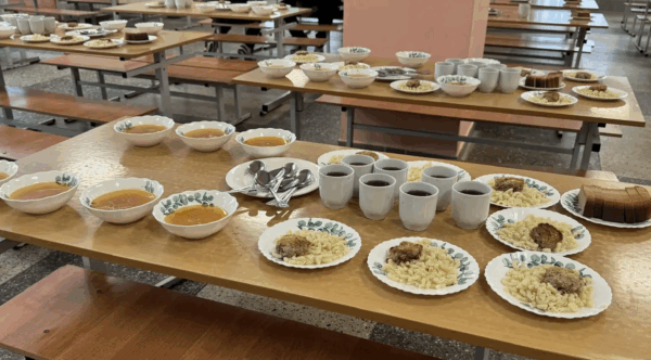 Врачи на родительских собраниях будут рассказывать костромичам о пользе еды в школьных столовых