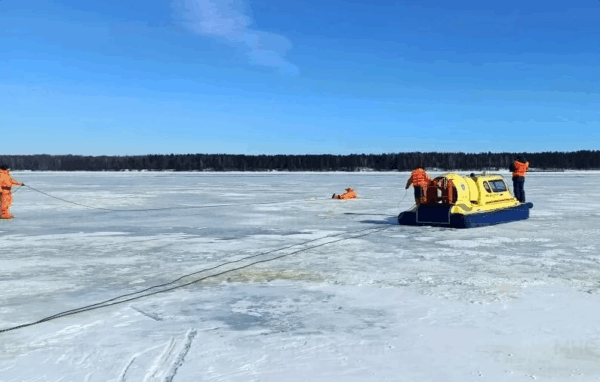 Волга в Костроме начинает разрушаться