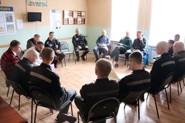 Анонимных алкоголиков обнаружили в колонии под Костромой