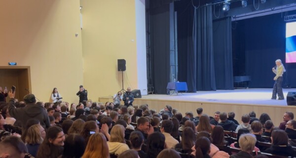 Екатерина Мизулина назвала юную костромичку замечательным мальчиком