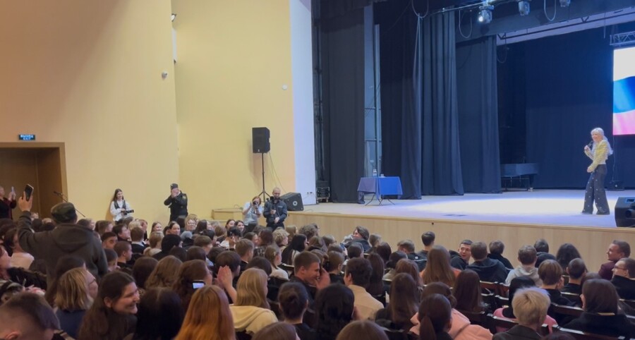 Екатерина Мизулина назвала юную костромичку замечательным мальчиком