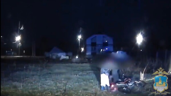 14-летняя гонщица на питбайке проиграла полицейским под Костромой