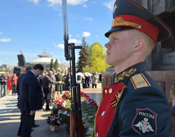 Слёзы, парад, «Эхо любви»: как Кострома отметила День Победы