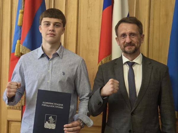 Двукратный чемпион России по боксу среди юниоров рассказал главе Костромы о своем становлении