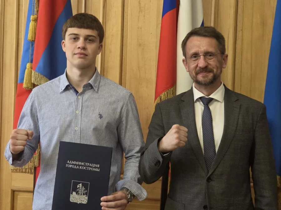 Двукратный чемпион России по боксу среди юниоров рассказал главе Костромы о своем становлении