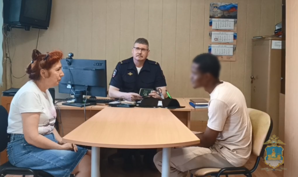 Хорошенький агроном из Африки приехал поднимать костромскую глубинку, но столкнулся с суровой реальностью