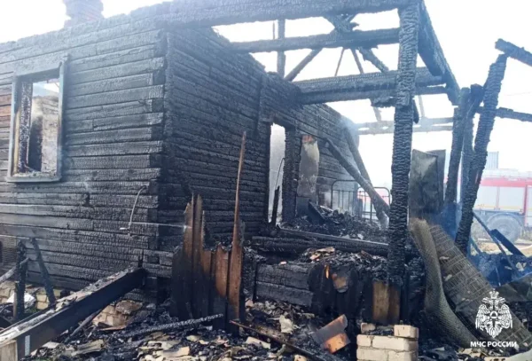 Пожилая женщина погибла при пожаре в Костромской области
