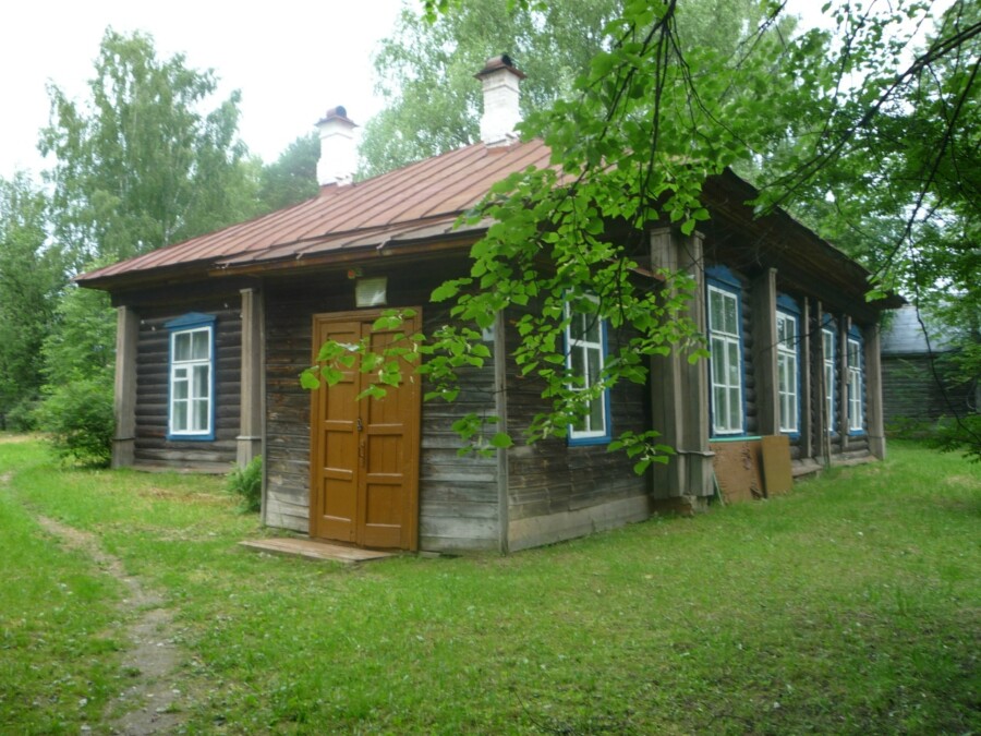Старинное училище драматурга Островского под Костромой отдают новому хозяину
