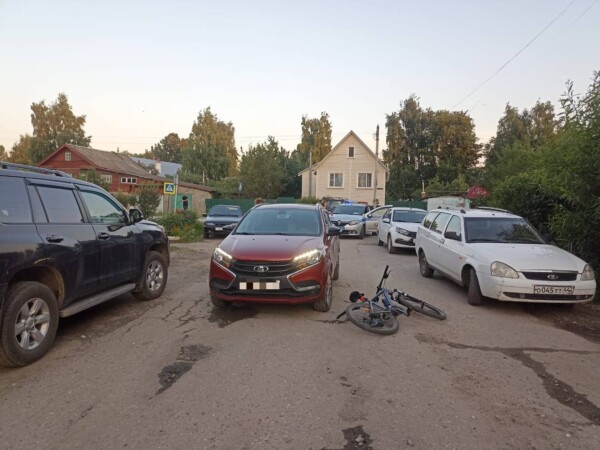 Костромичка сбила ребенка на велосипеде из-за невнимательности