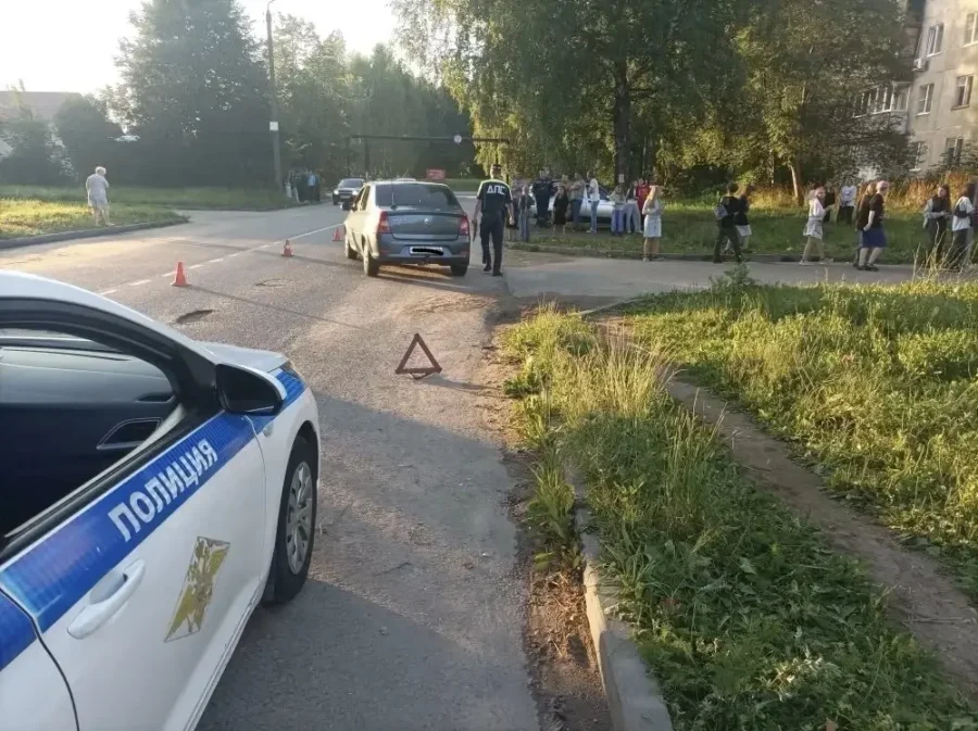 8-летнюю девочку сбила машина под Костромой