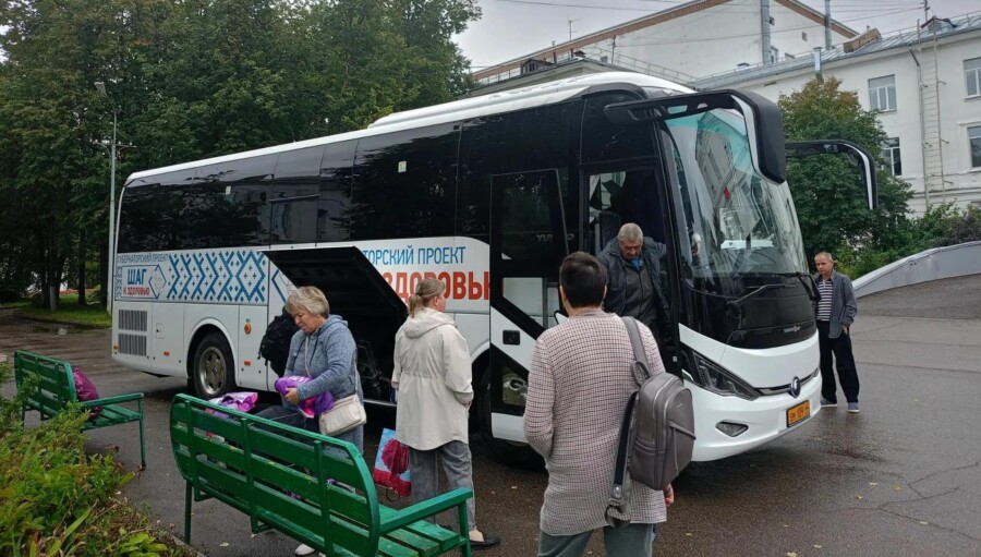 Урологи ведут прием костромичей из автобуса