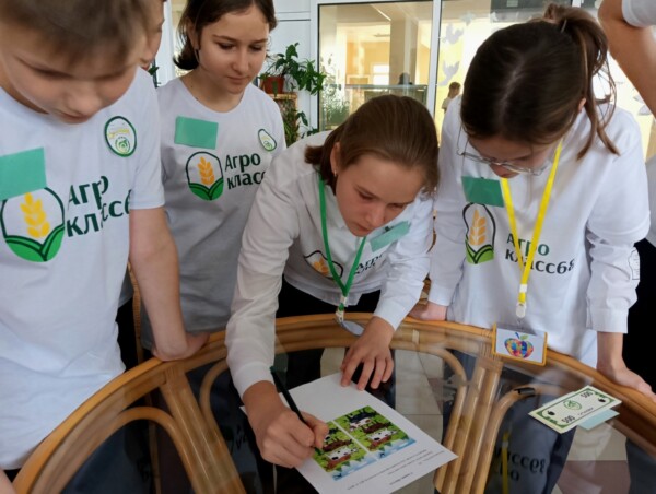 Костромские дети будут углубленно изучать в школах коров