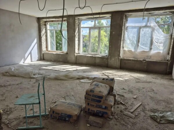 Подрядчик срывает сроки во время ремонта одной из костромских школ