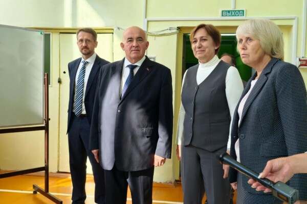 Губернатор обратился к женщинам в День знаний