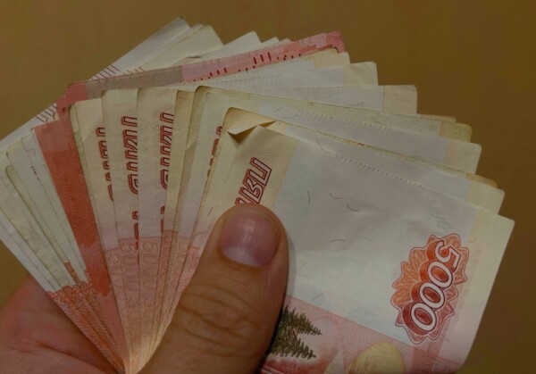 Костромским медикам выплатили недостающую зарплату после жалоб