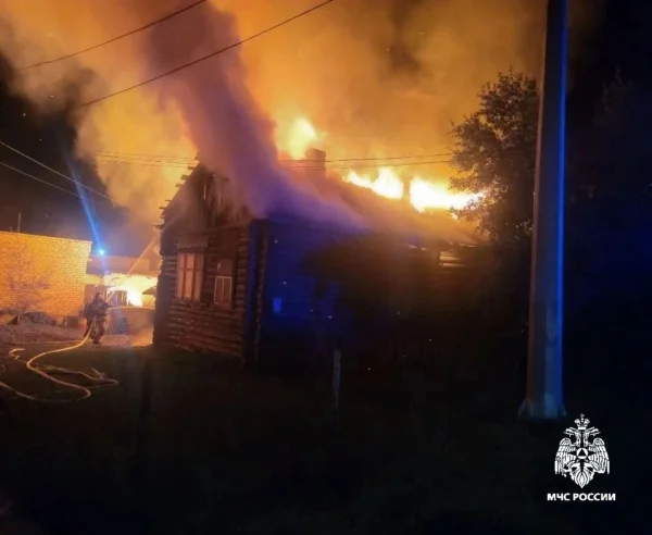 Мужчина погиб во время пожара в частном доме в Костромской области