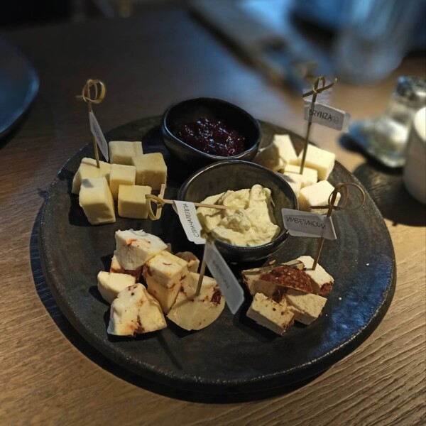 Костромичи питаются все лучше: много мяса, фруктов и ягод