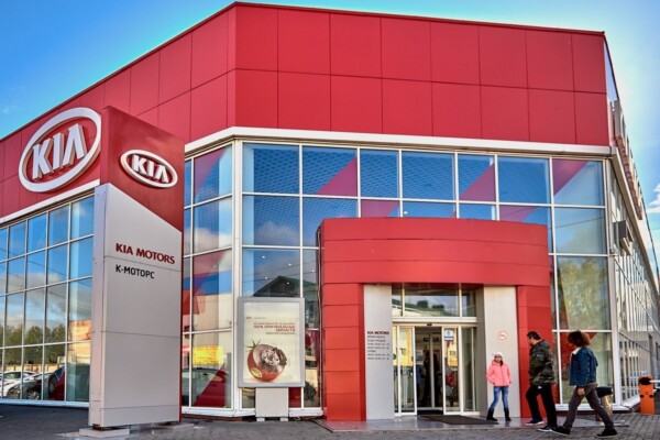 Битва за крупнейший автоцентр в Костроме вступила в решающую стадию