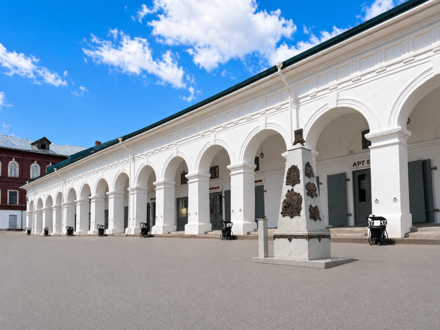 Корсет из китового уса, шемизетка, труакар: что можно увидеть в новом музее Костромы